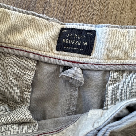 J Crew - 31/30 Broken-In Chino - 3-Pack - Picture 9 of 10